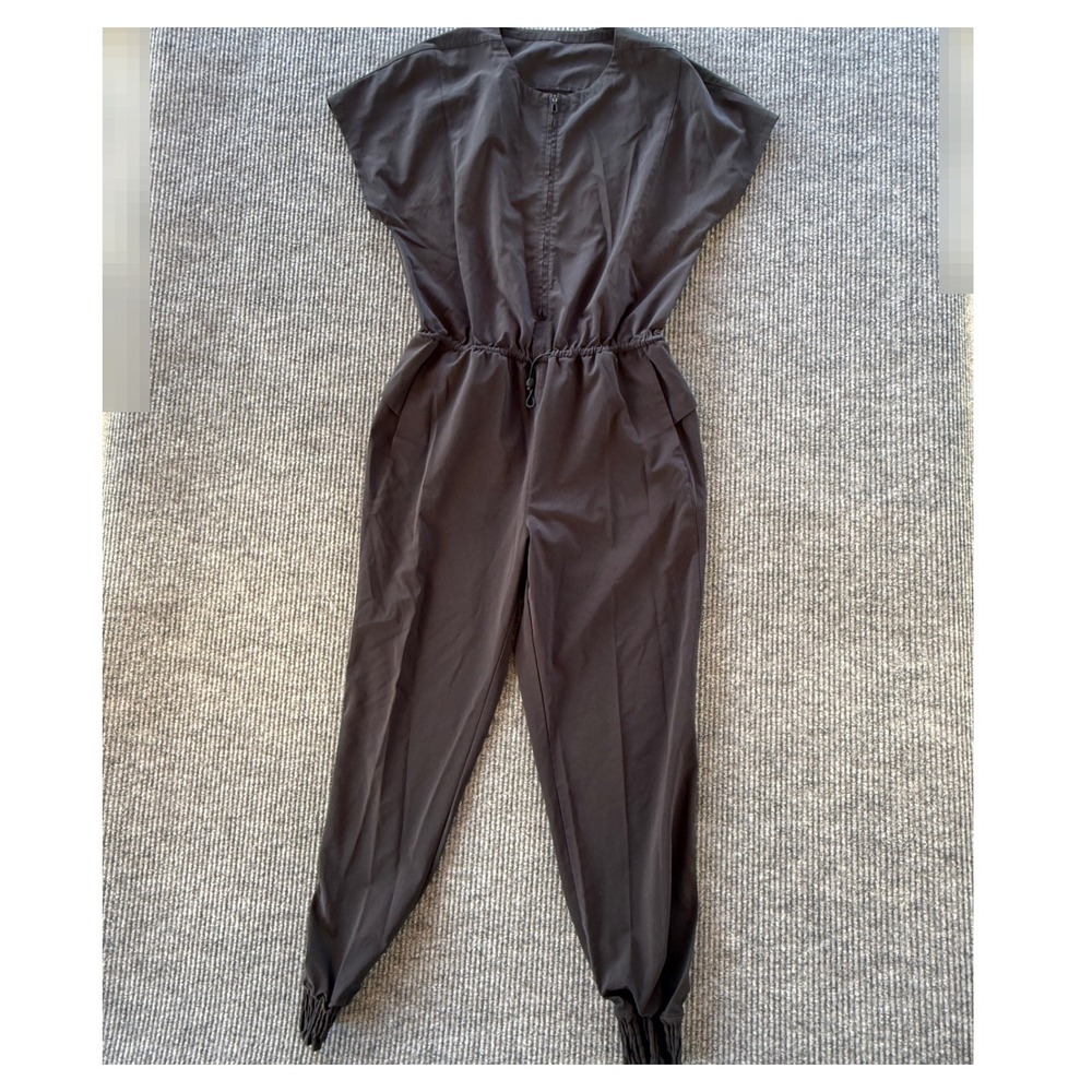 Lululemon Gray Zip Front Short Sleeve Jogger Jumpsuit Adjustable Waist Pockets